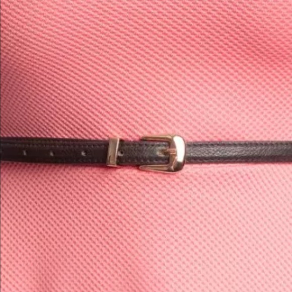 Textured Pink Short Sleeve Dress with Belt - Picture 3 of 7